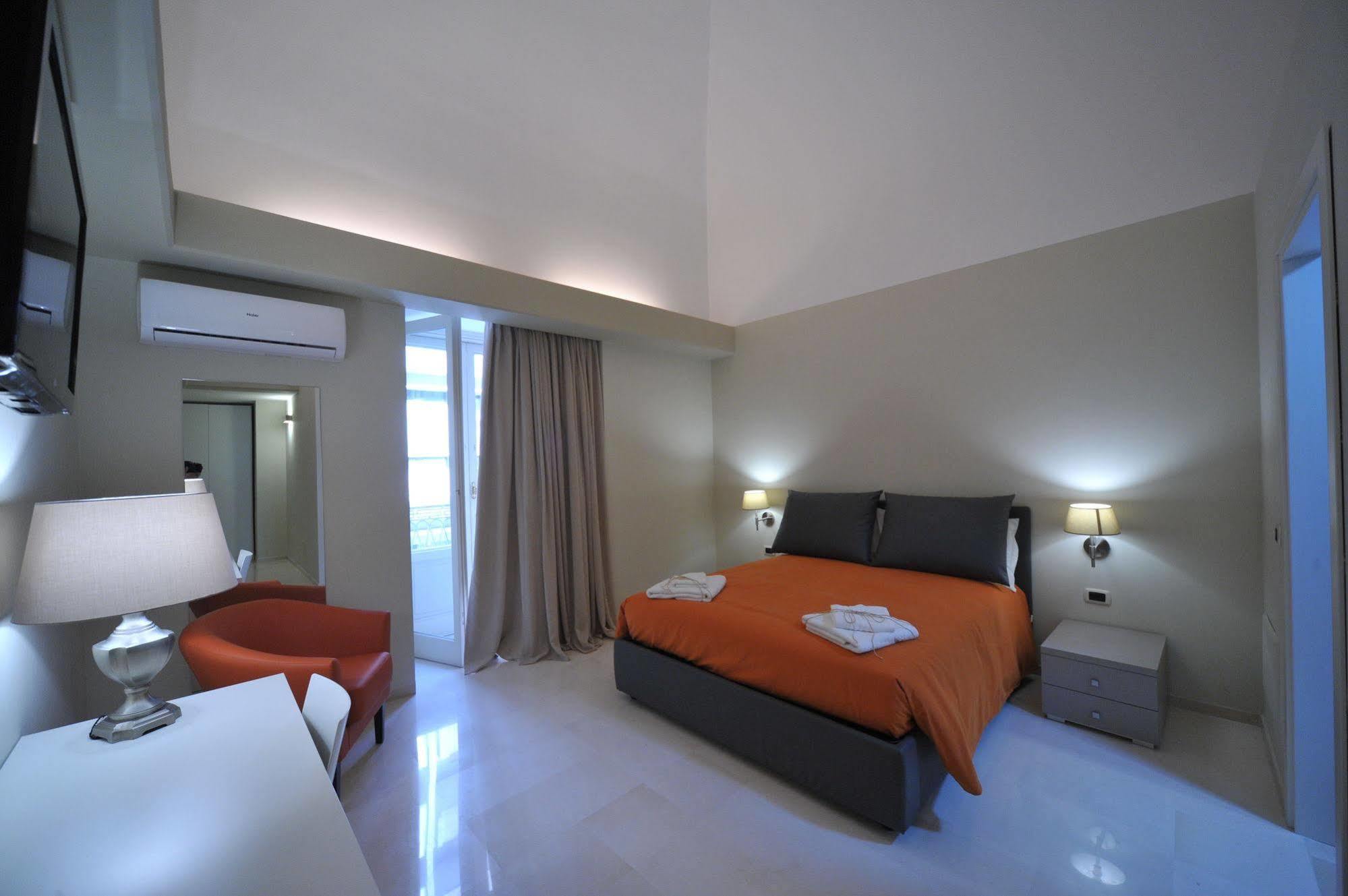 Gatto Bianco House Bed and Breakfast Bari Eksteriør billede