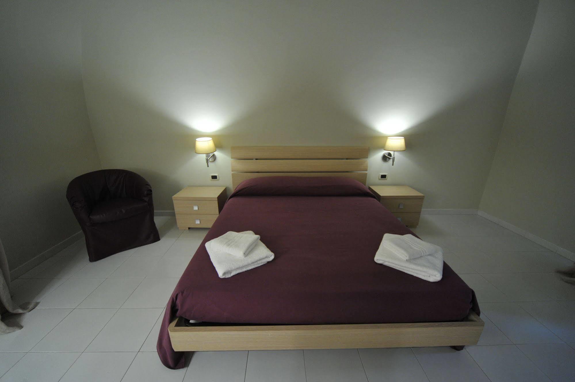 Gatto Bianco House Bed and Breakfast Bari Eksteriør billede