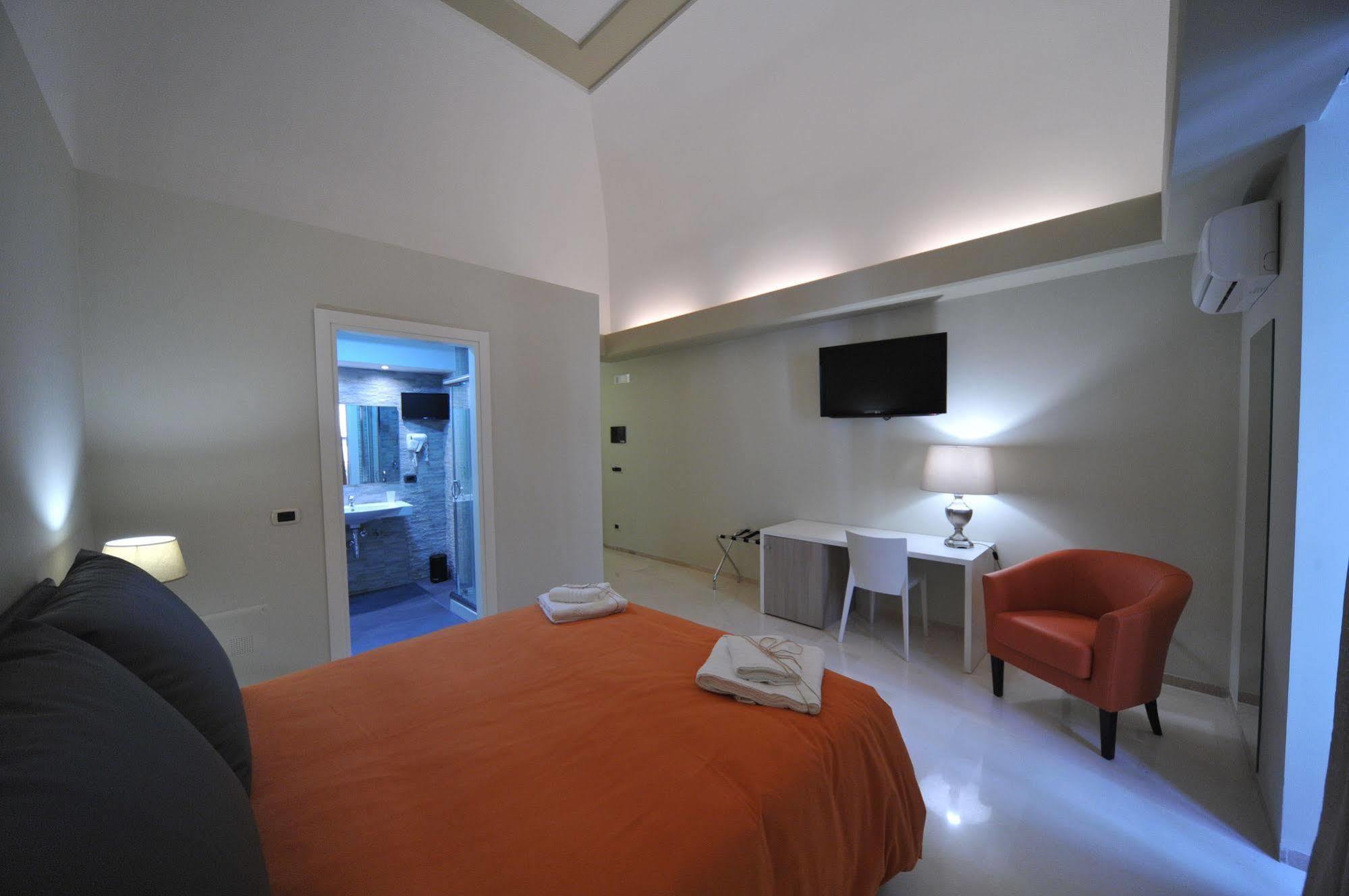 Gatto Bianco House Bed and Breakfast Bari Eksteriør billede
